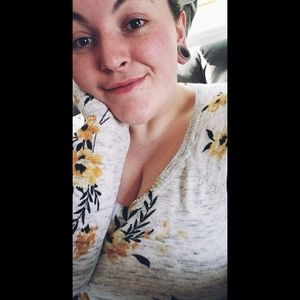 Meet your Posher, Arielle